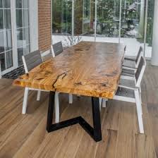 Mesa de madera natural
